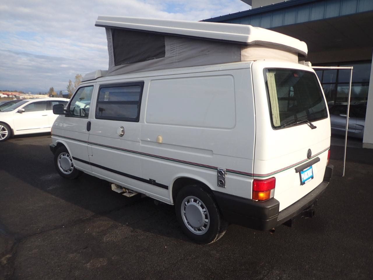 Used 1995 Volkswagen Eurovan Camper FWD image 3