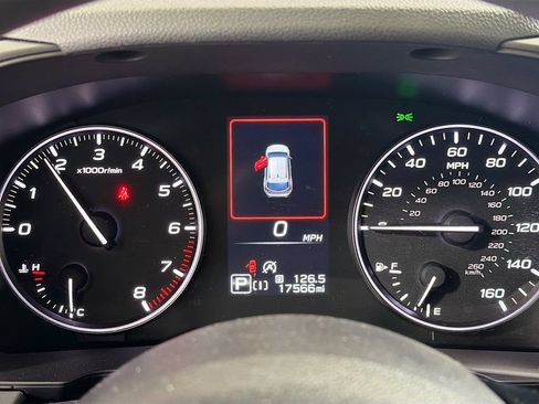 Used 2024 Subaru Crosstrek 2.0i Premium AWD/4WD image 14