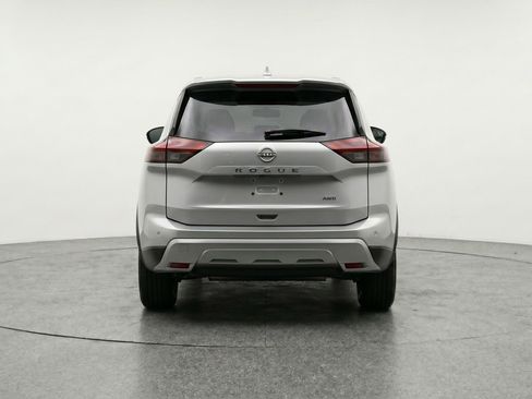 Used 2025 Nissan Rogue SV FWD image 7