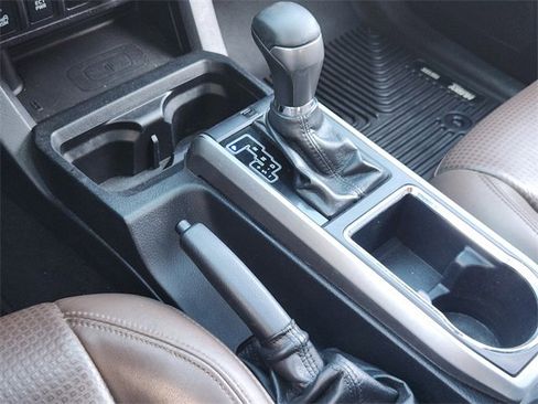 Used 2018 Toyota Tacoma Limited image 21