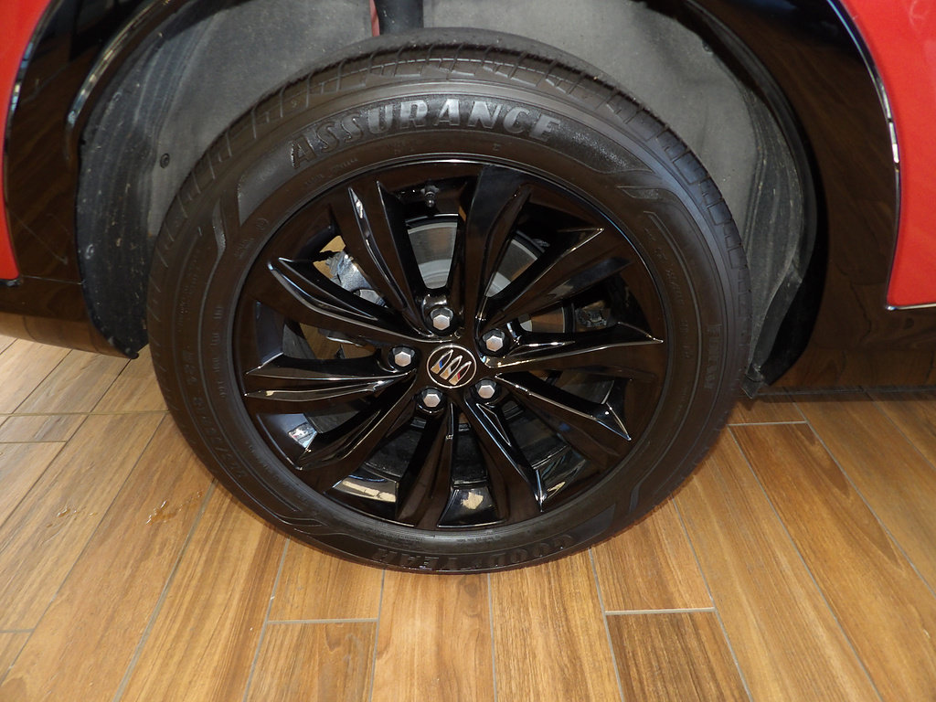 Used 2024 Buick Envista Sport Touring w/ Convenience I Package FWD image 5