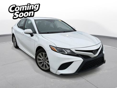 Used 2020 Toyota Camry SE image 4