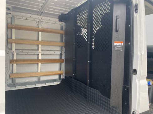 Used 2025 RAM ProMaster 2500 w/ U-Haul Equipment Group FWD image 12
