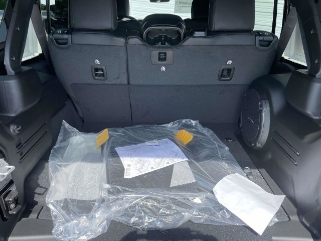New 2026 Jeep Wrangler Unlimited Rubicon 392 w/ Quick Order Package 27X Moab AWD/4WD image 11