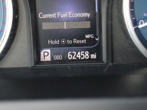 Used 2016 Toyota Camry LE image 26