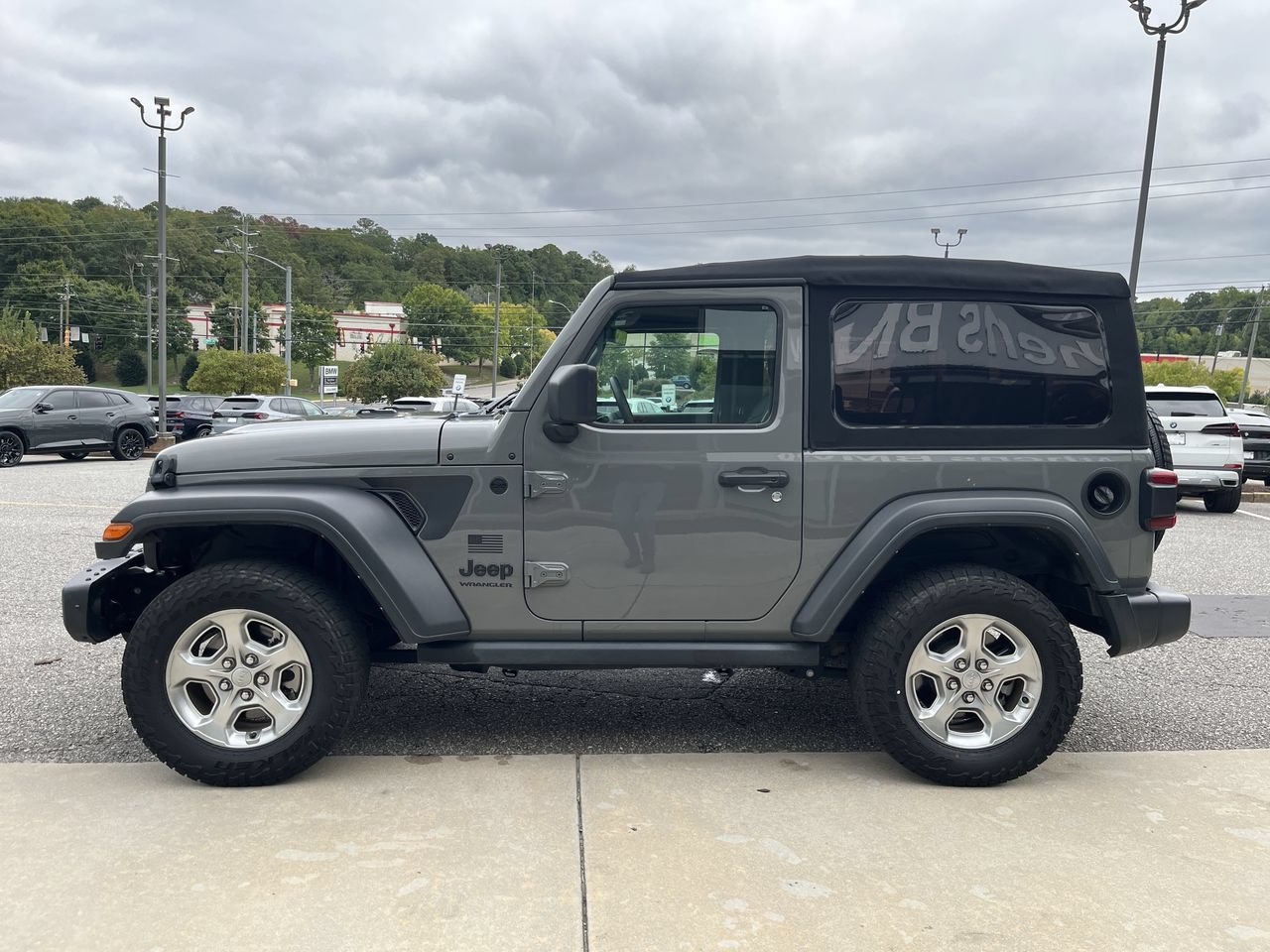 Used 2021 Jeep Wrangler Sport AWD/4WD image 5