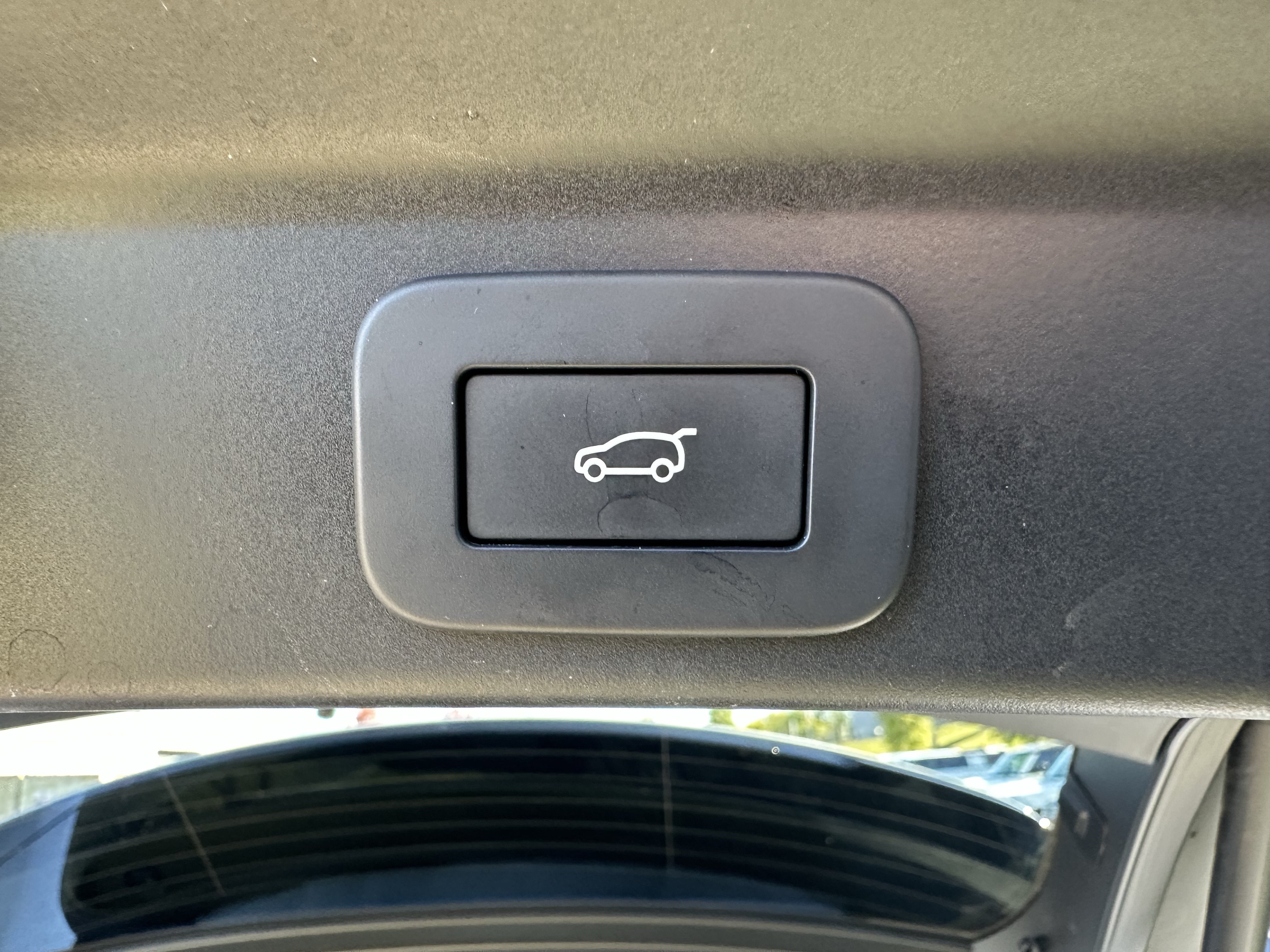 Certified 2026 Jaguar F-PACE R-Dynamic S AWD/4WD image 37