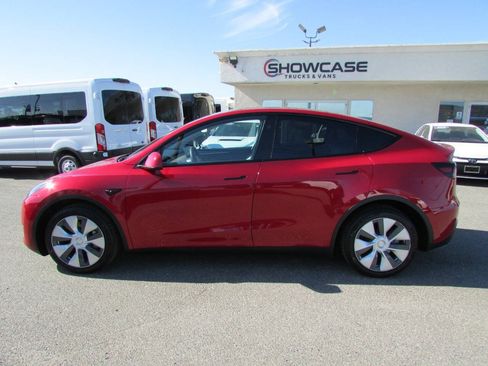 Used 2023 Tesla Model Y Long Range AWD/4WD image 9