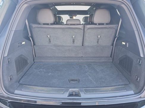 Used 2026 Cadillac Escalade IQL Sport 1 w/ LPO, ONYX Package image 13