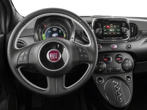 Used 2017 FIAT 500 e image 7