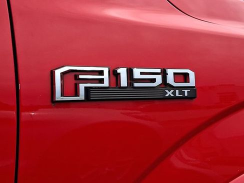 Used 2019 Ford F150 XLT w/ Equipment Group 302A Luxury AWD/4WD image 11