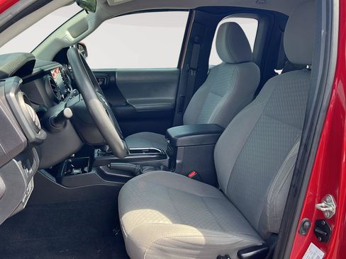Used 2020 Toyota Tacoma SR w/ SR Convenience Package AWD/4WD image 19