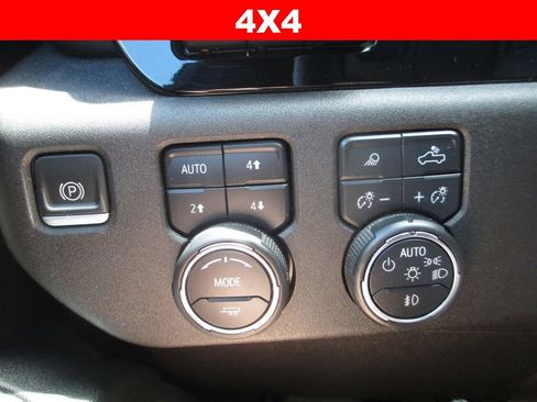 Used 2024 Chevrolet Silverado 3500 High Country w/ Technology Package AWD/4WD image 31