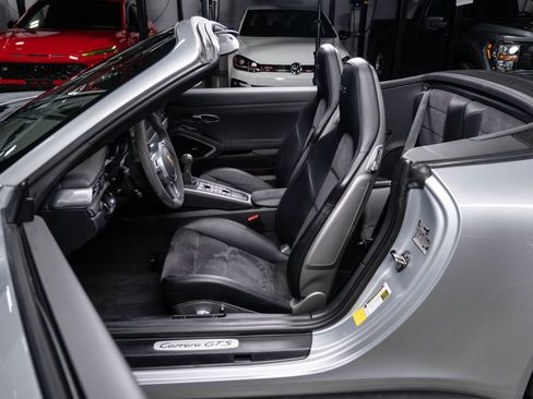 Used 2015 Porsche 911 Carrera GTS RWD image 47