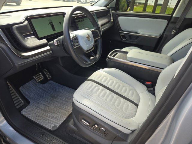 Used 2024 Rivian R1T Adventure Dual AWD/4WD image 16