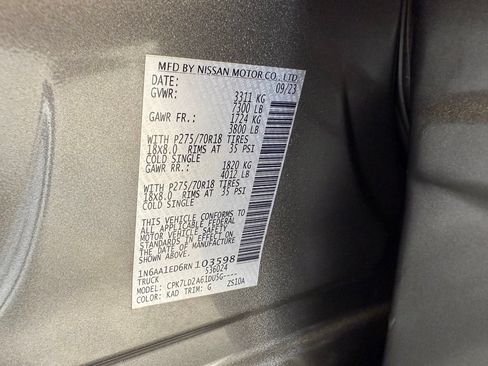 Used 2024 Nissan Titan PRO-4X w/ Pro-4x Convenience Package AWD/4WD image 60