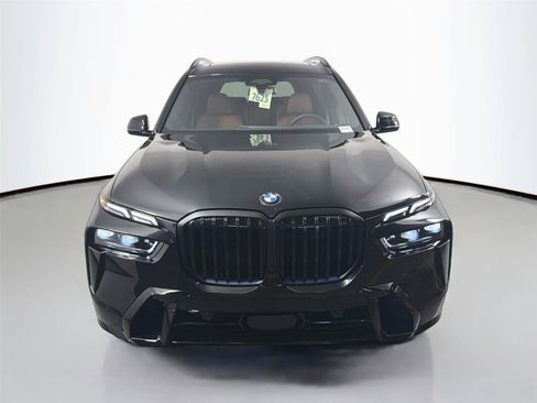 New 2027 BMW X7 xDrive40i w/ M Sport Package AWD/4WD image 2
