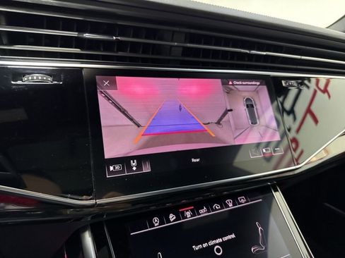 Used 2019 Audi Q8 Prestige w/ Adaptive Chassis Package image 33