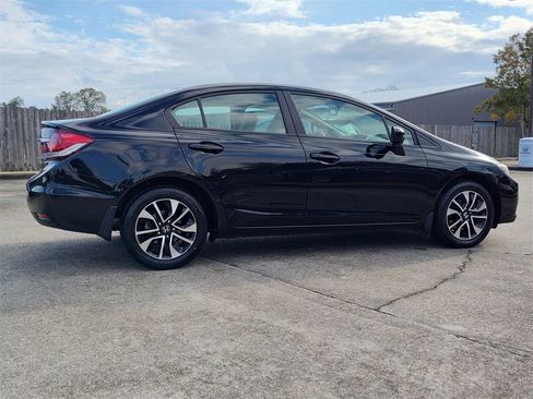 Used 2015 Honda Civic EX image 10