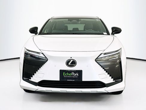 Used 2023 Lexus RZ 450e Premium w/ Technology Package AWD/4WD image 2