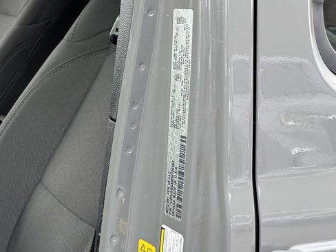 Used 2021 Jeep Wrangler Sport image 31