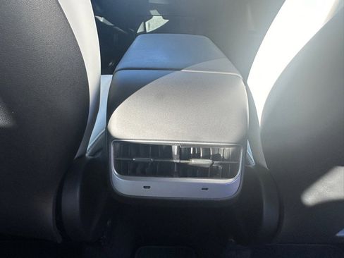 Used 2023 Tesla Model Y Long Range image 51