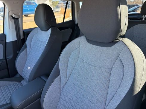 New 2025 Volkswagen Tiguan S AWD/4WD image 21