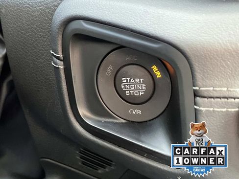 Used 2025 Jeep Wrangler Rubicon image 33