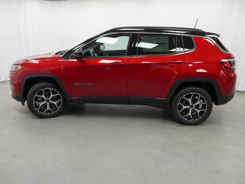 New 2026 Jeep Compass Limited image 14
