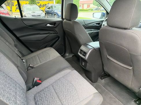 Used 2022 Chevrolet Equinox LT FWD image 27