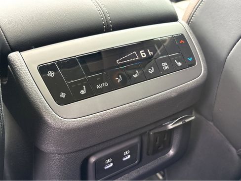 New 2026 Nissan Pathfinder Platinum image 20