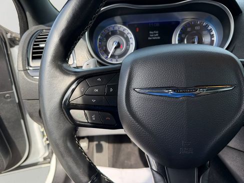 Used 2022 Chrysler 300 S RWD image 21