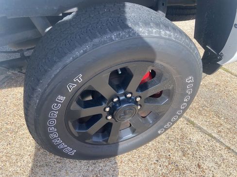 Used 2022 RAM 2500 Laramie w/ Night Edition image 37