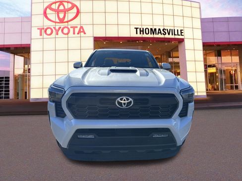 New 2024 Toyota Tacoma TRD Sport w/ TRD Sport Premium Package AWD/4WD image 2