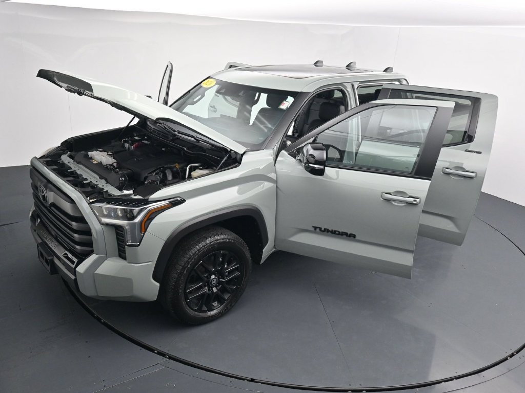 Used 2026 Toyota Tundra Limited AWD/4WD image 40