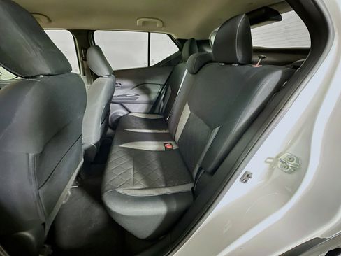 Used 2018 Nissan Kicks SV FWD image 26