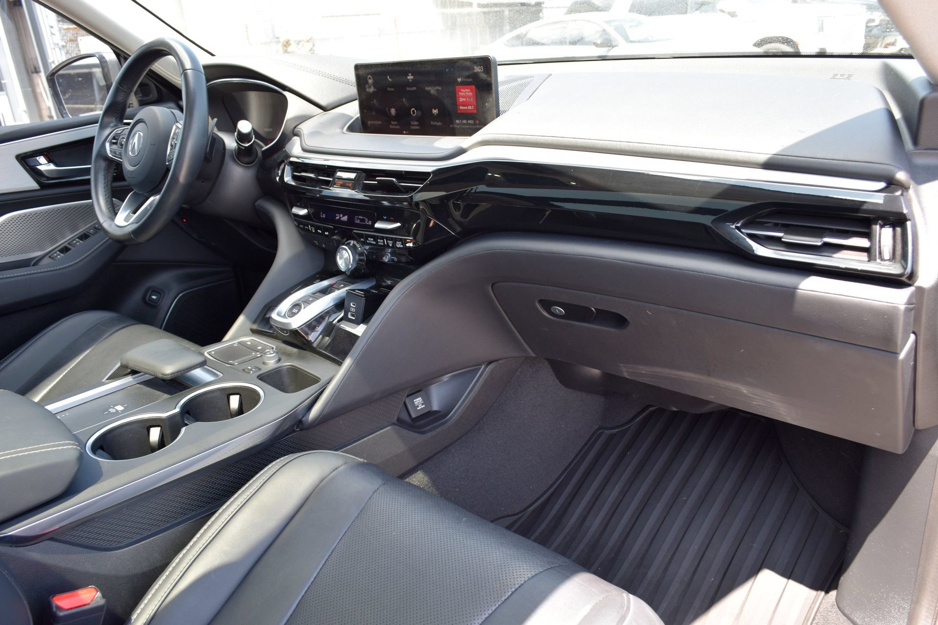 Used 2023 Acura MDX w/ Technology Package FWD image 25