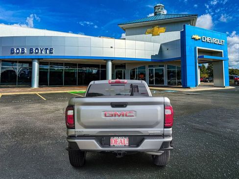 Used 2026 GMC Canyon Elevation w/ Convenience Package RWD image 4