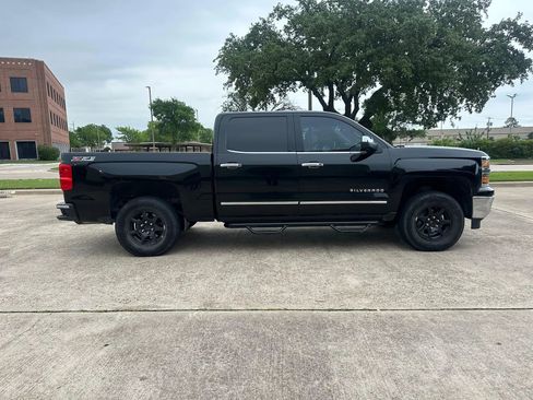 Used 2015 Chevrolet Silverado 1500 LTZ Z71 w/ LTZ Plus Package AWD/4WD image 11