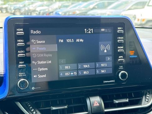 Used 2020 Toyota C-HR XLE FWD image 14