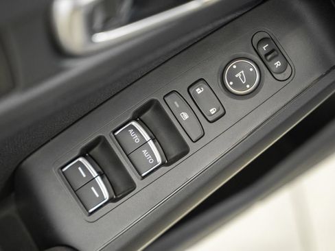 Used 2025 Honda Civic Sport image 33
