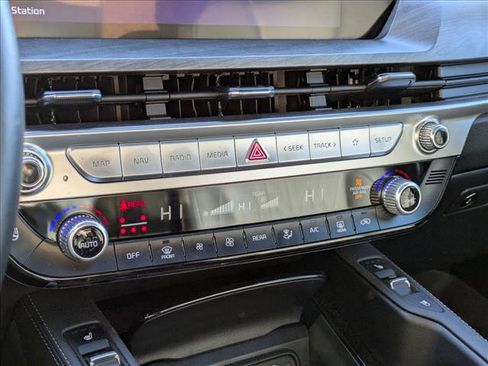 Used 2025 Kia Telluride EX X-Line image 15