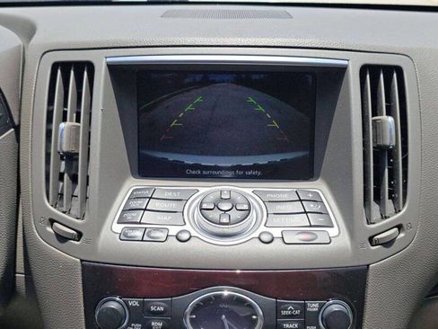 Used 2013 INFINITI G37 Sport w/ Premium Pkg image 23