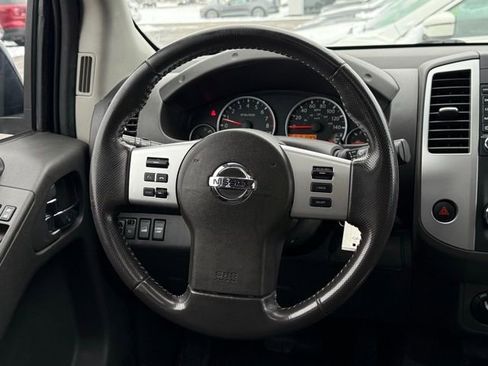 Used 2018 Nissan Frontier PRO-4X image 9