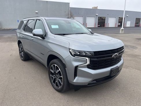 Used 2023 Chevrolet Tahoe RST w/ Sport Performance Package image 3