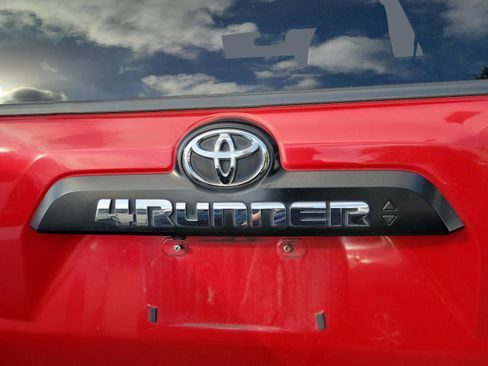 Used 2021 Toyota 4Runner TRD Off-Road Premium AWD/4WD image 21