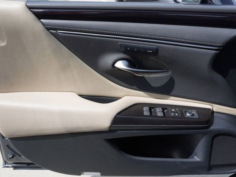 Used 2019 Lexus ES 350 w/ Premium Package image 19