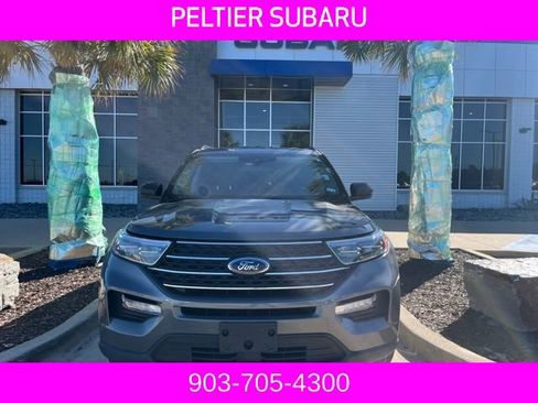 Used 2022 Ford Explorer XLT w/ Equipment Group 202A image 2