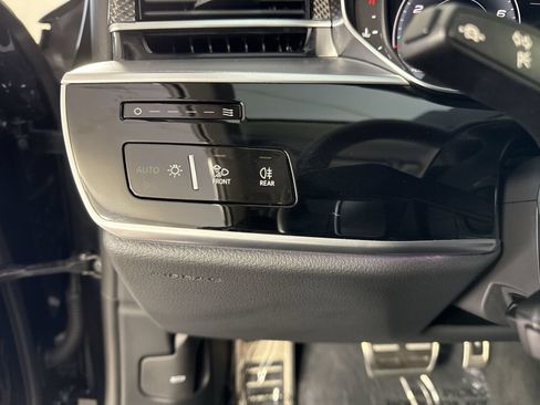 Used 2023 Audi S8 w/ S8 Executive Package AWD/4WD image 15