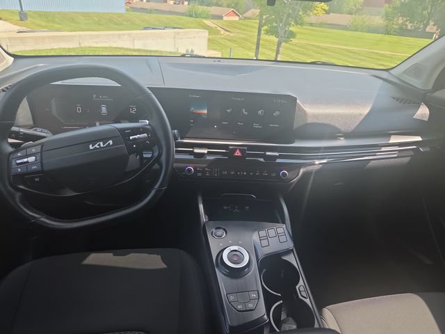 Certified 2026 Kia Sportage LX FWD image 18
